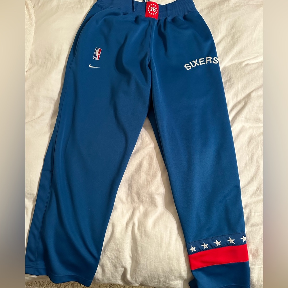 Nike Philadelphia Sixers 1999 warm up pants, Size M great condition